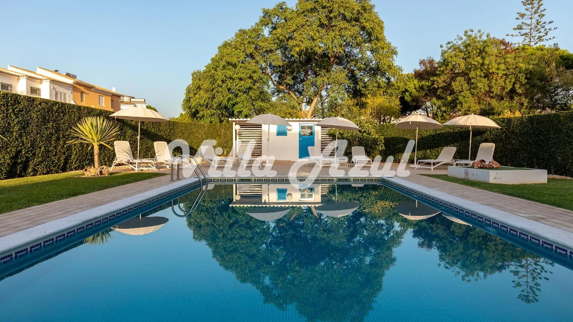 Elegant Villa With Private Pool In Quarteira 维拉摩拉