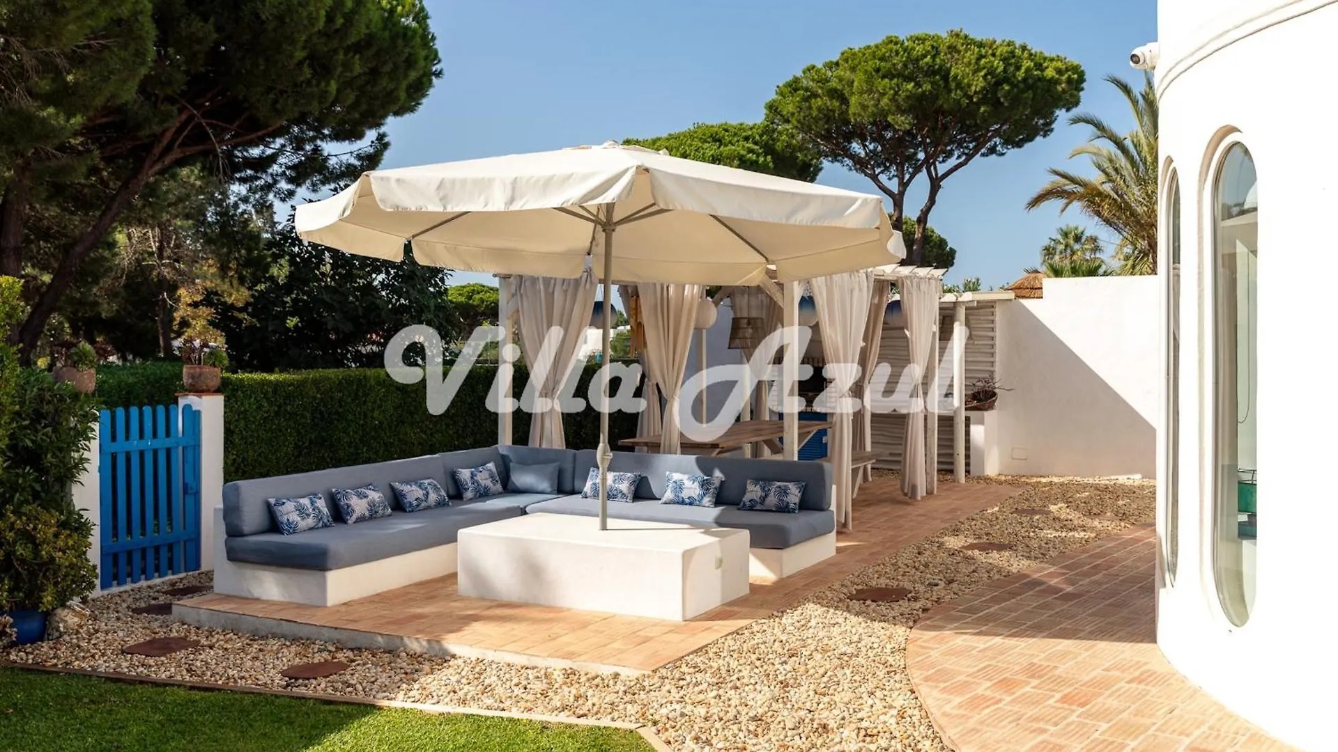 Elegant Villa With Private Pool In Quarteira Vilamoura Portugal