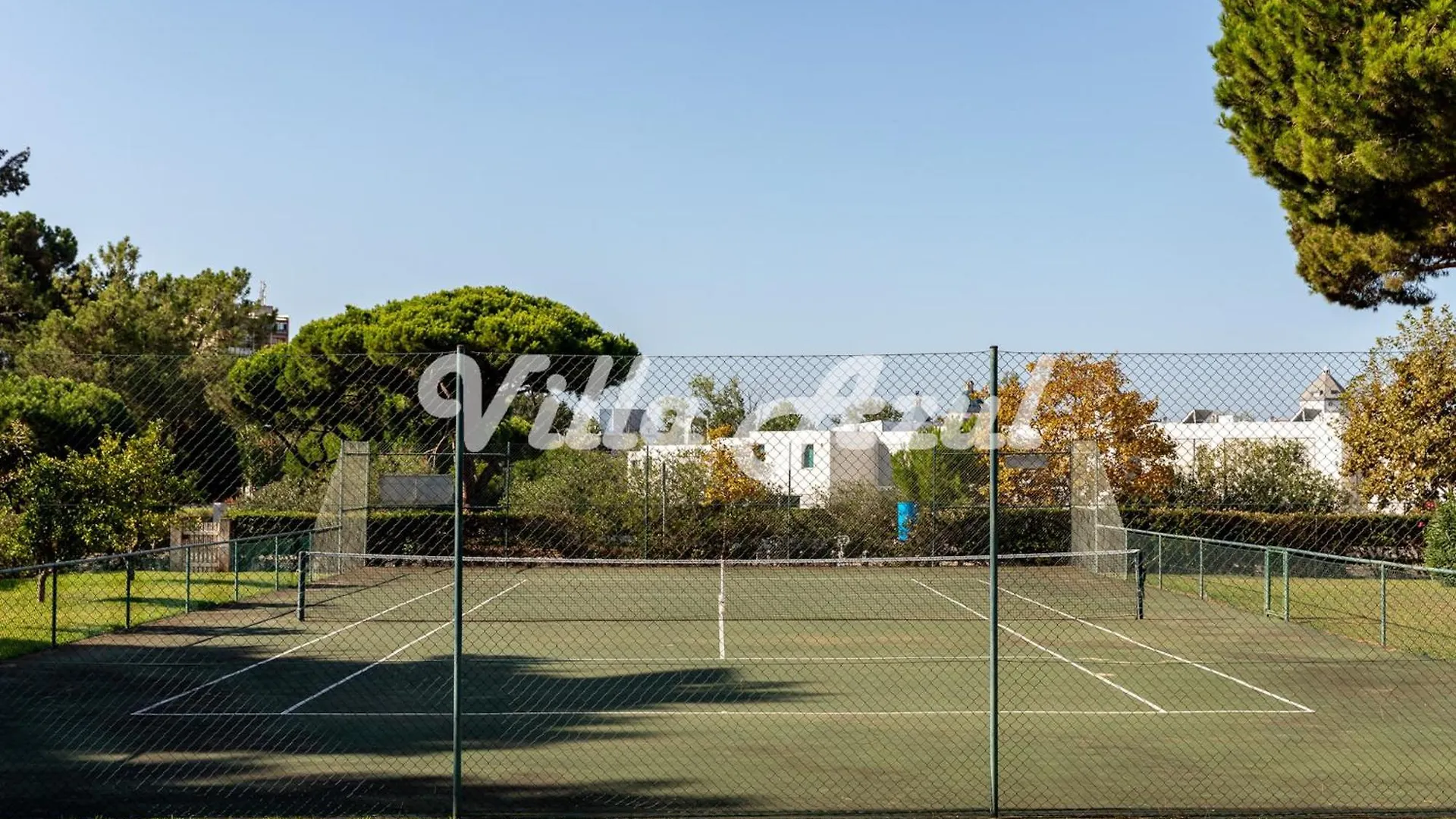 Elegant Villa With Private Pool In Quarteira Vilamoura