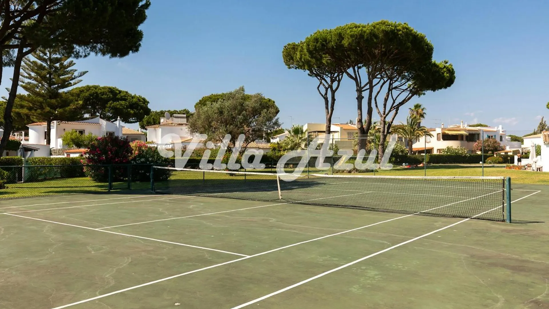 Elegant Villa With Private Pool In Quarteira 维拉摩拉