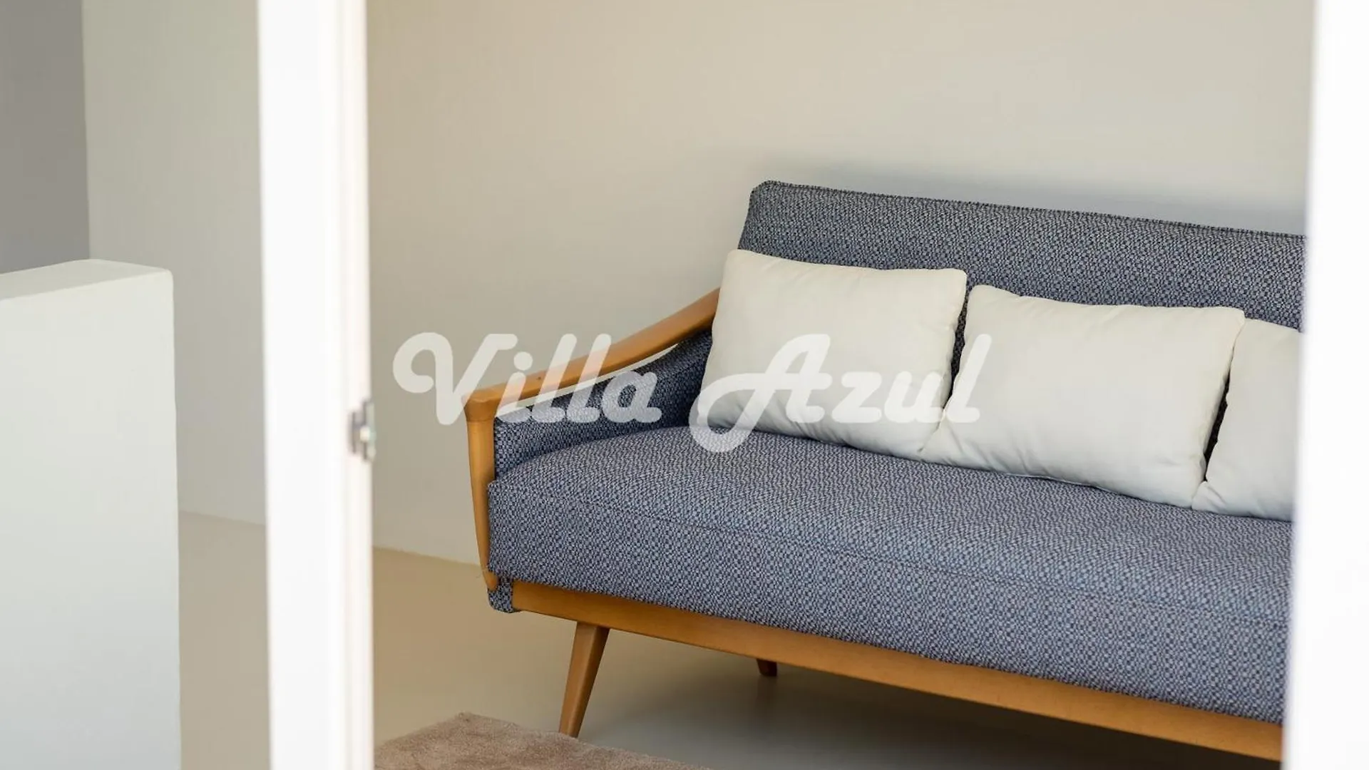 Elegant Villa With Private Pool In Quarteira Vilamoura