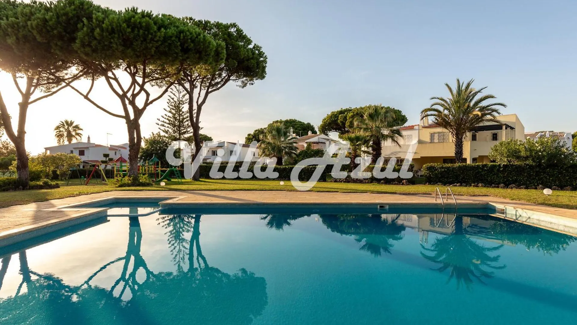 Elegant Villa With Private Pool In Quarteira Vilamoura