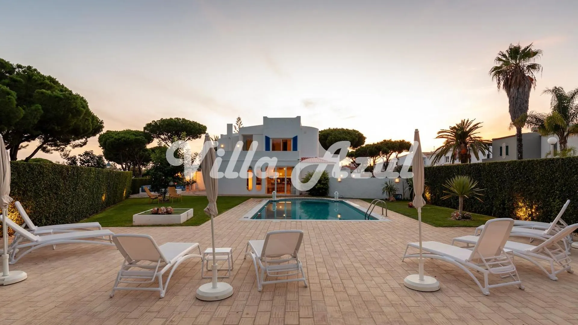 Elegant Villa With Private Pool In Quarteira Vilamoura
