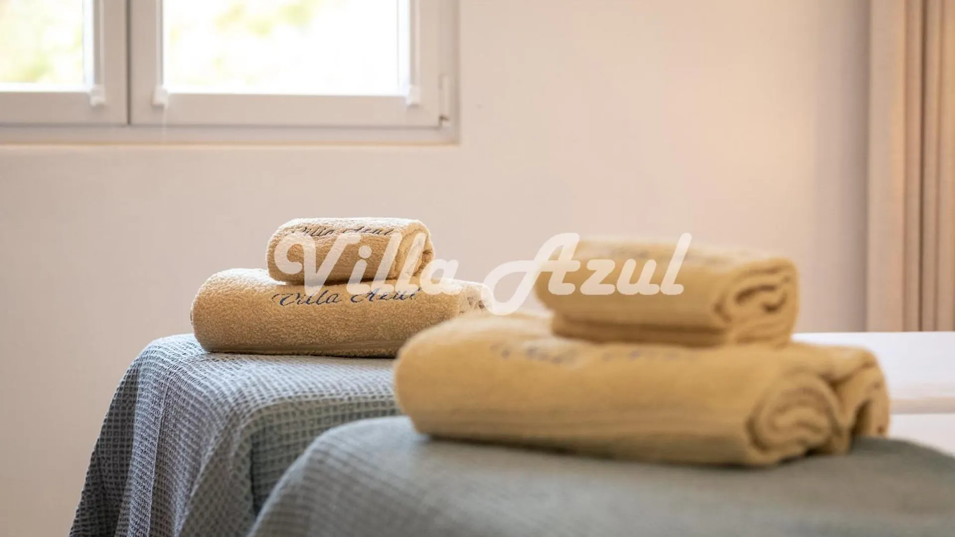 Elegant Villa With Private Pool In Quarteira Vilamoura Portugal