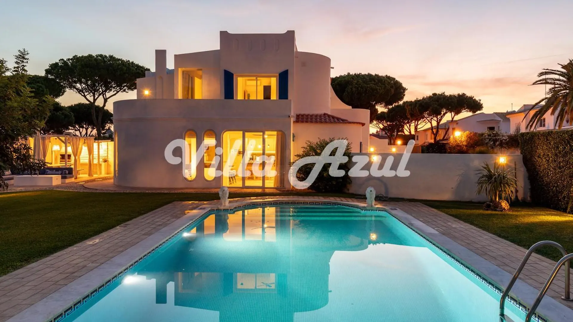 Elegant Villa With Private Pool In Quarteira Vilamoura