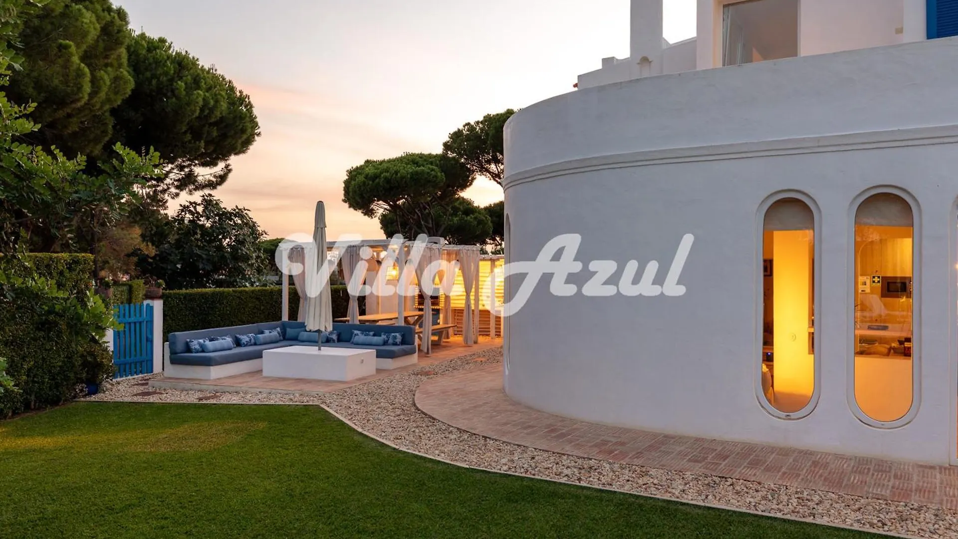Elegant Villa With Private Pool In Quarteira Vilamoura Portugal