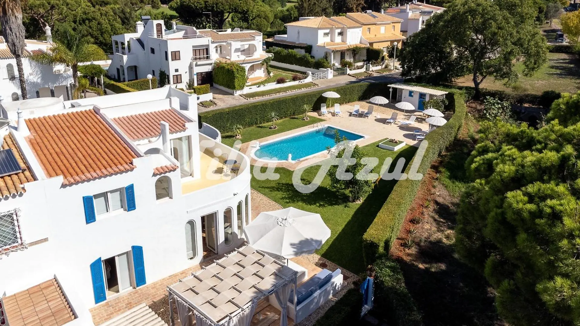 Elegant Villa With Private Pool In Quarteira Vilamoura Portugal
